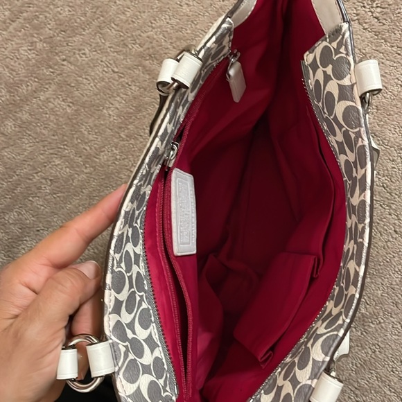 Coach handbag medium size - Picture 2 of 6